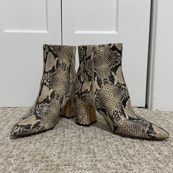 Sam Edelman Shoes - Sam Edelman Snakeskin Block Heel Ankle Boots 9.5 Pointed Toe Chic Fall